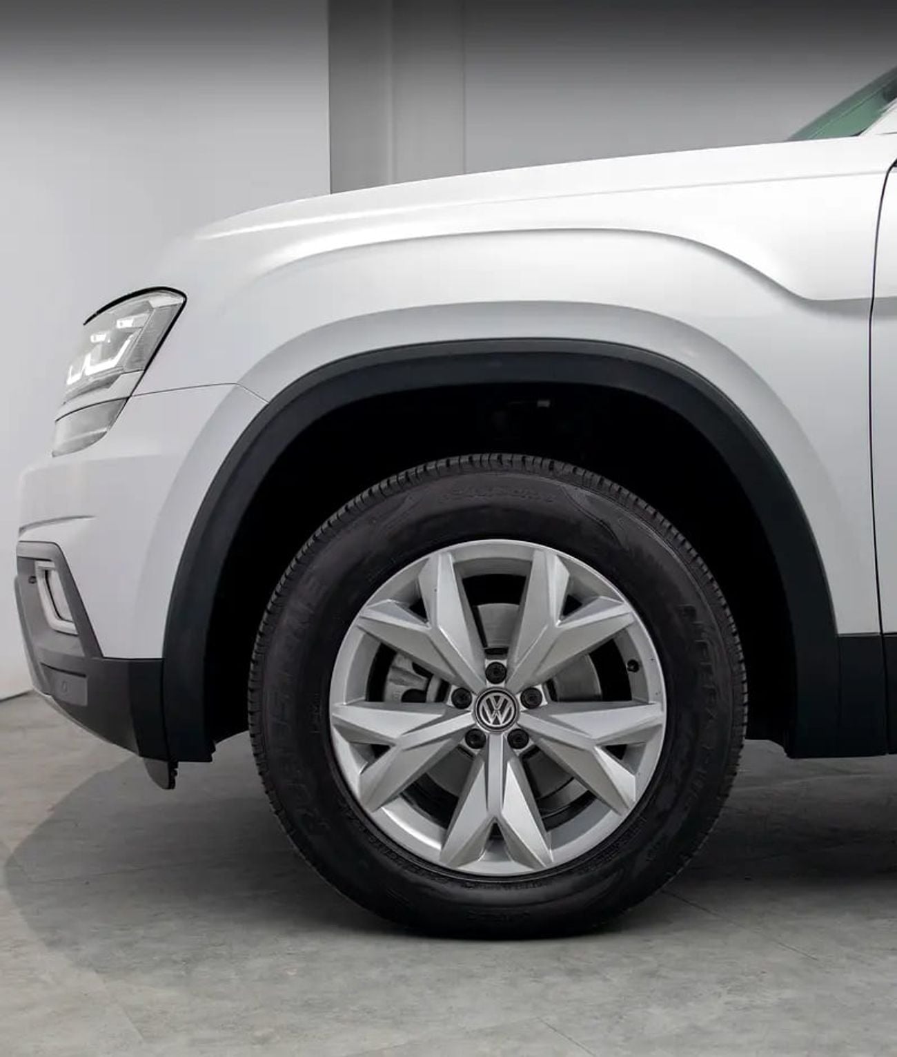 Volkswagen Teramont SE 0% Down Payment Available • Full Service History • GCC