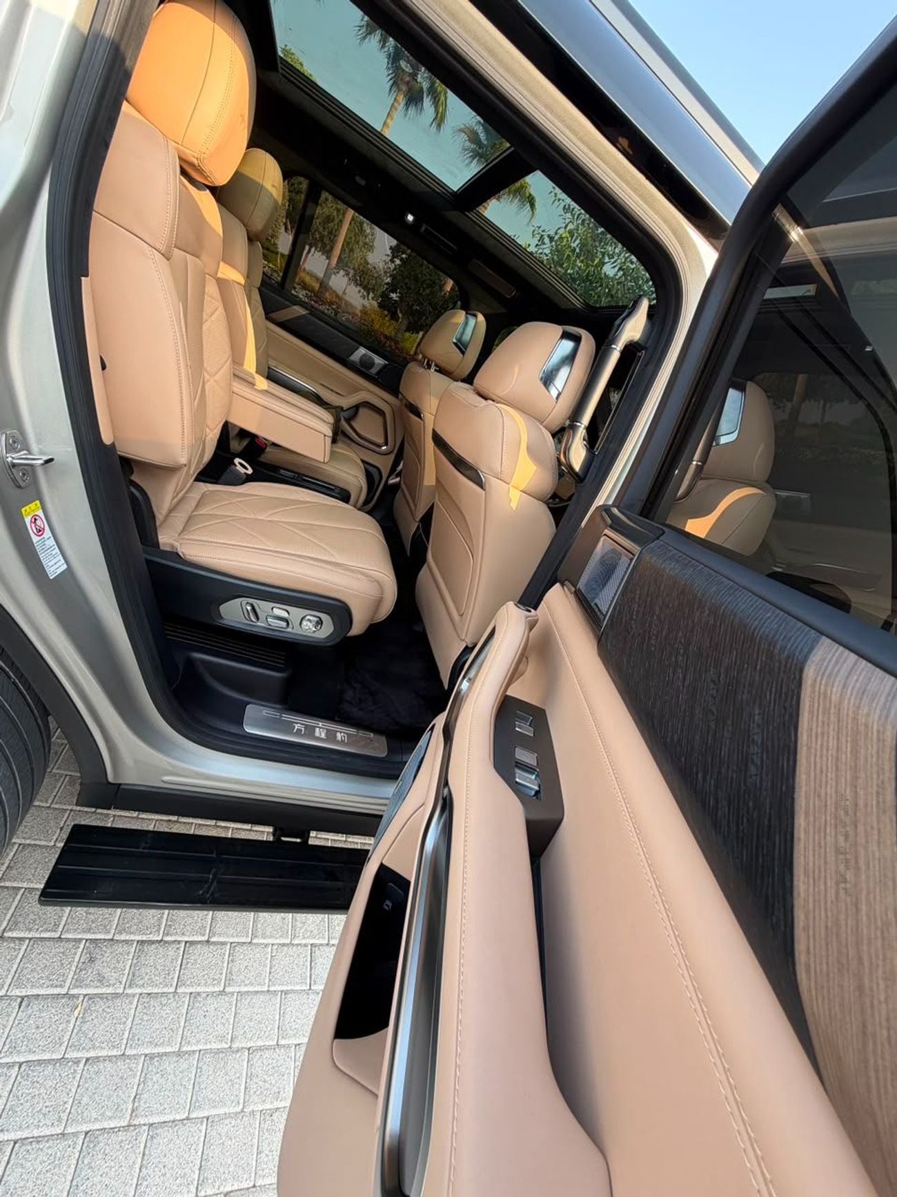 BYD Leopard 8 DELUX