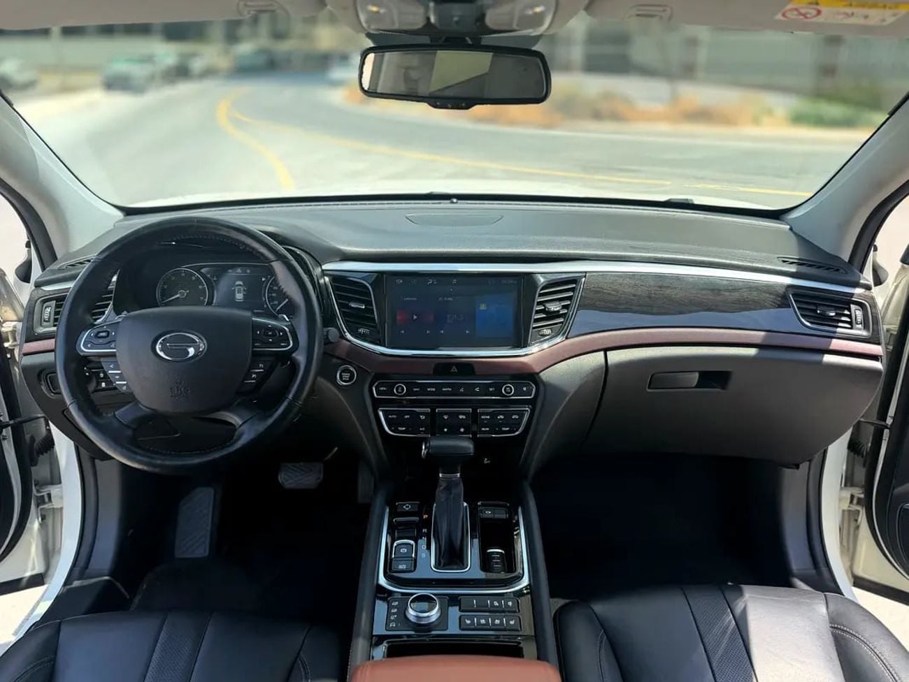 GAC GS8 Original Paint | 320T i-4WD Turbo GCC Specs