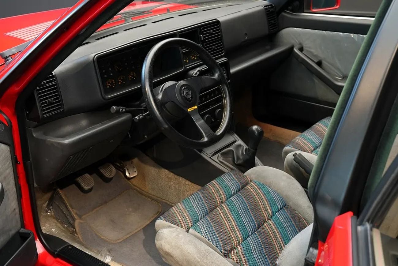 Lancia Delta HF INTEGRALE 16V