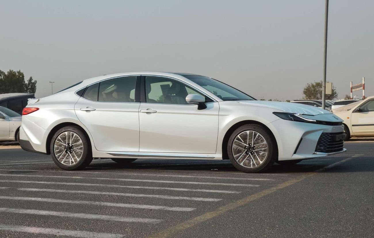 تويوتا كامري GLE HEV 2.5L FWD SEDAN 2026