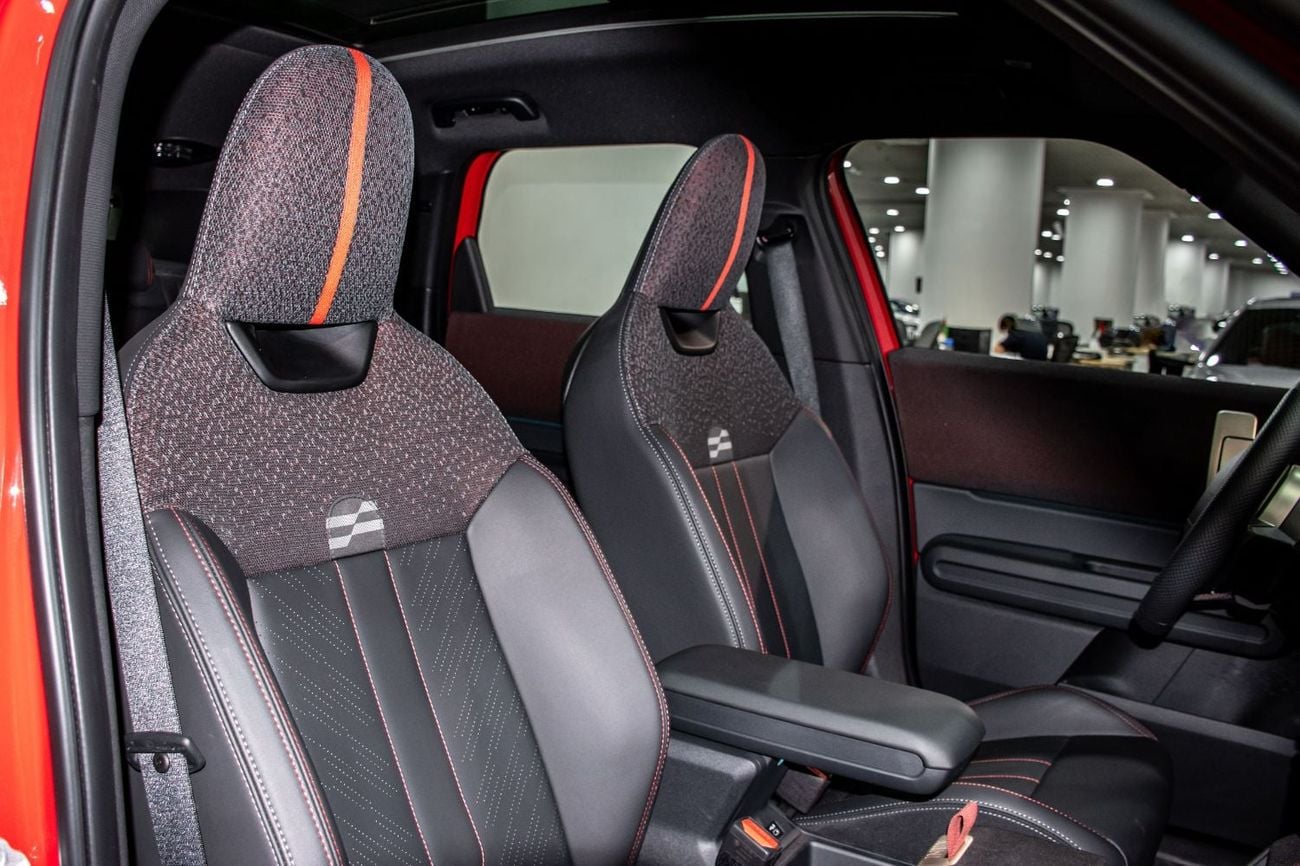 ميني كنتريمان SE JCW KIT ميني كونتري مان SE Jcw Kit+BEV
