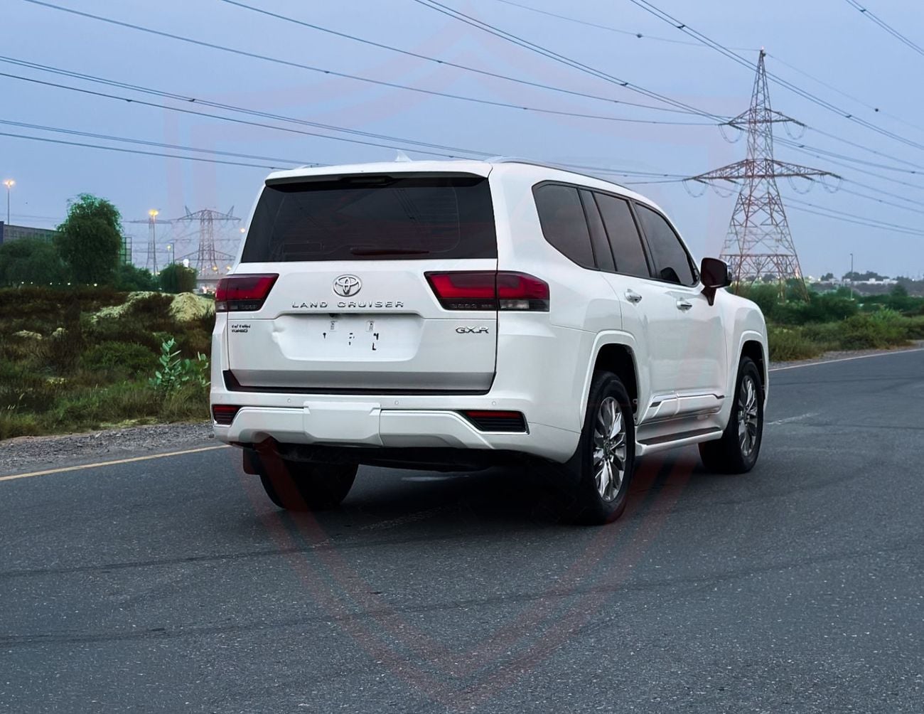 Toyota Land Cruiser GXR Toyota Land Cruiser Diesel 2022 | 3.3L V6 | GCC Specs | Accident-Free | Excellent Condition | AED 30
