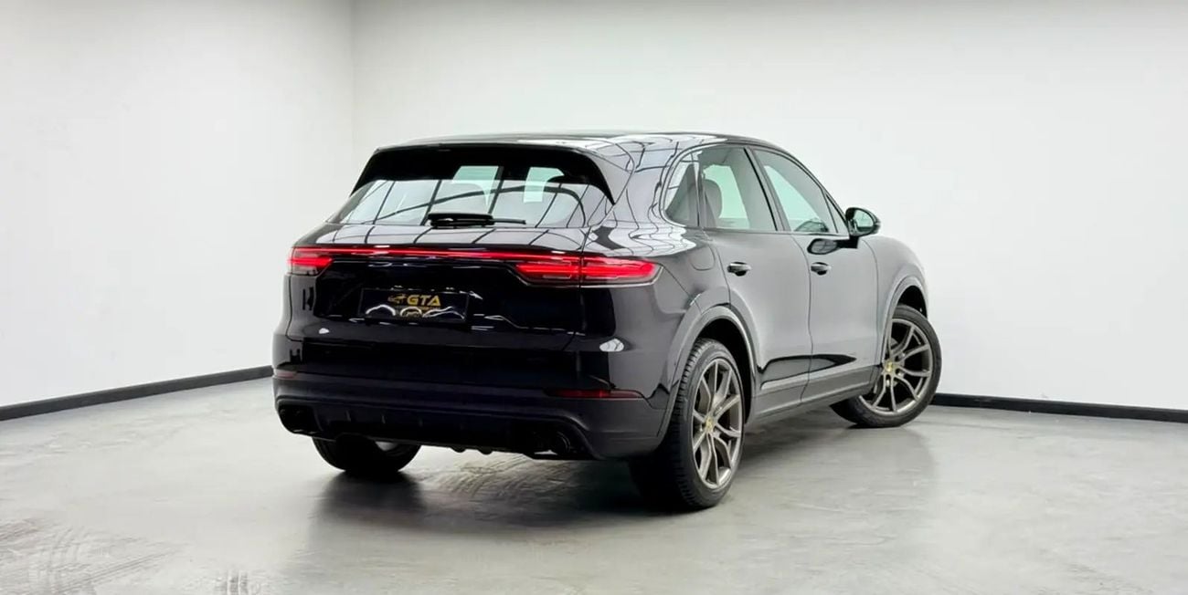 Porsche Cayenne STANDARD Warranty, Full Service History, Fully Loaded, Excellent Condition, GCC