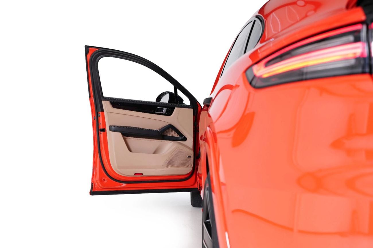Porsche Cayenne GCC-Low Mileage-Exclusive Exterior Color-PTS Paint To Sample-FSH At Porsche