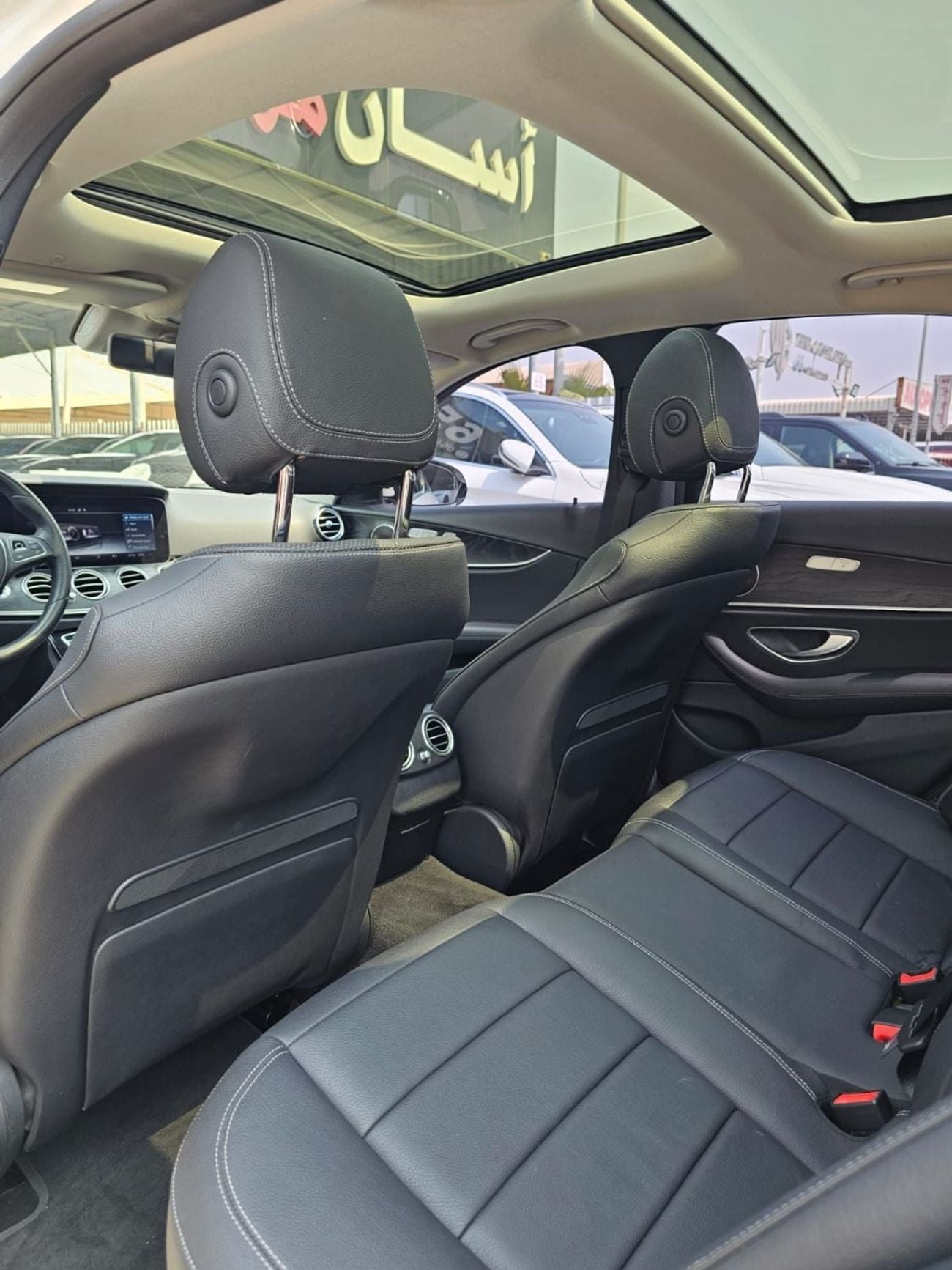 Mercedes Benz E300
