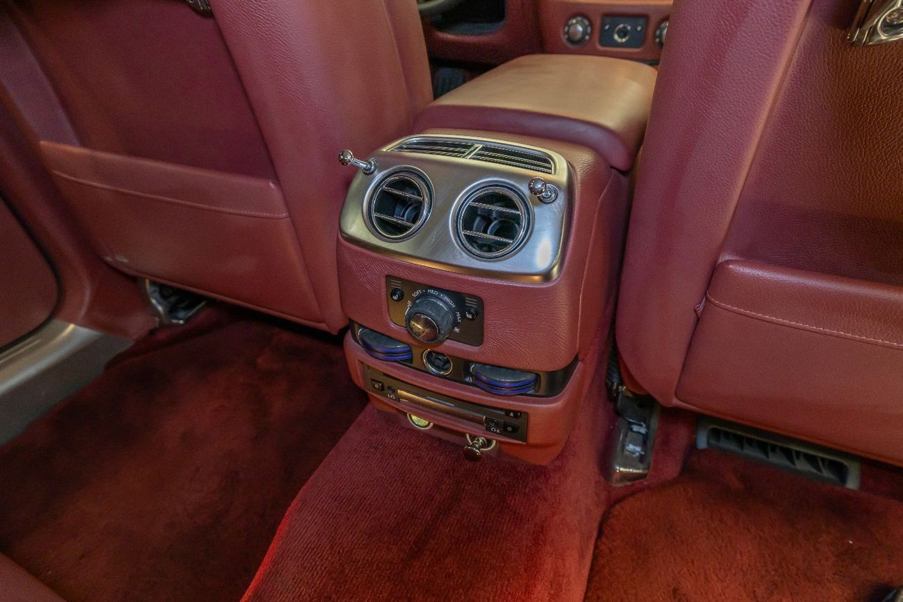 Rolls Royce Ghost STANDARD | 2010 | Rolls Royce Ghost - GCC Specs | Super Mint Condition | NO Accident | Low Milage