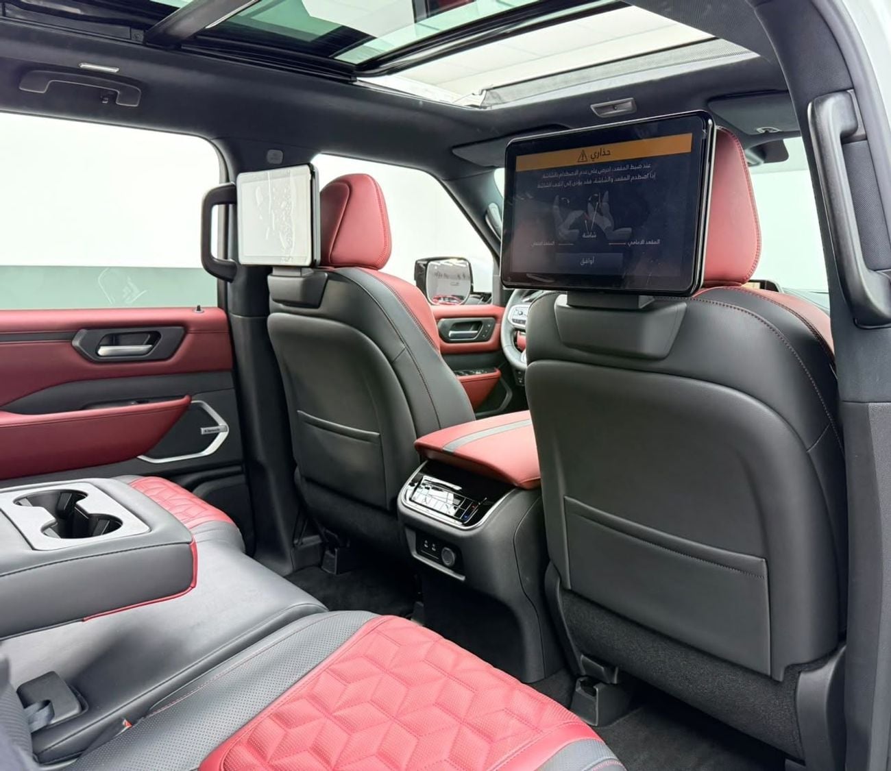 نيسان باترول LE PLATINUM CITY 2025 Nissan Patrol LE Platinum City, Agency Warranty, Full Service History, GCC Specs