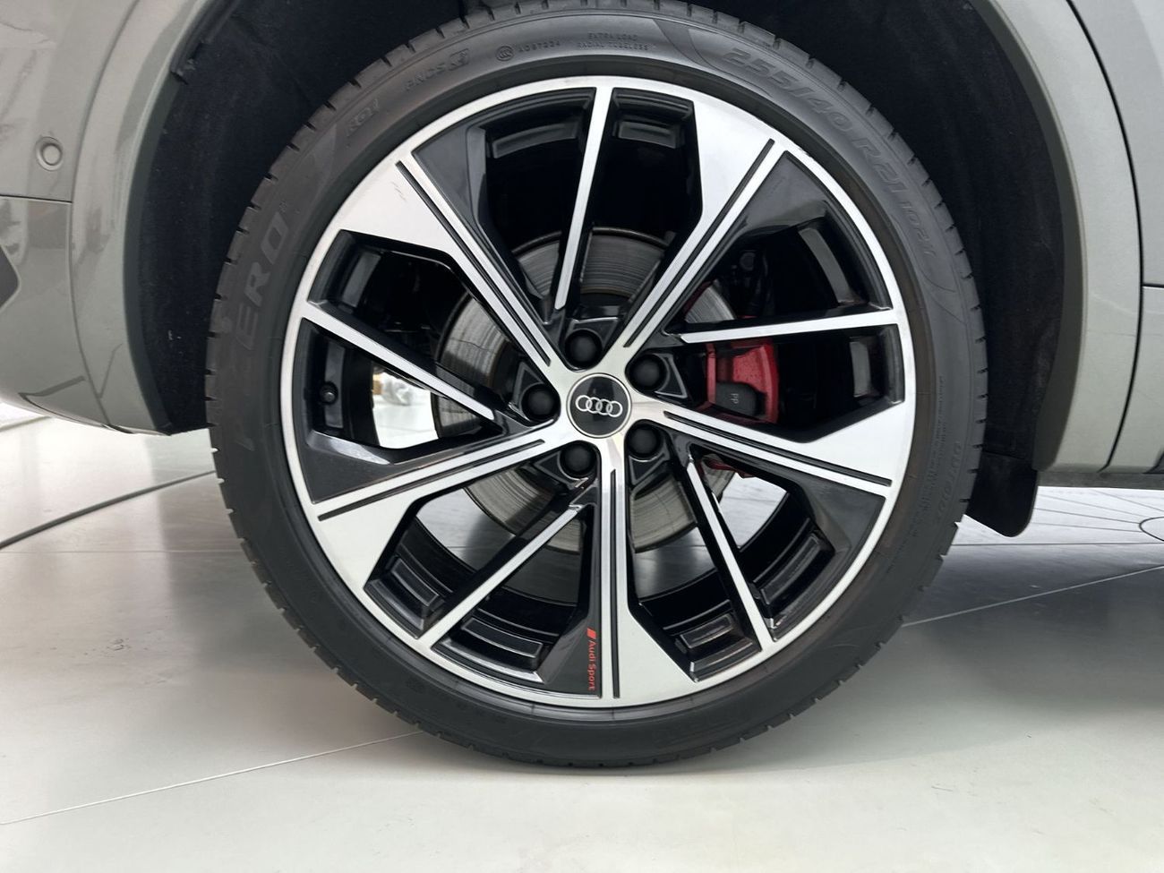 أودي Q5 45 TFSI S-LINE quattro 249hp (Ref# 89770)