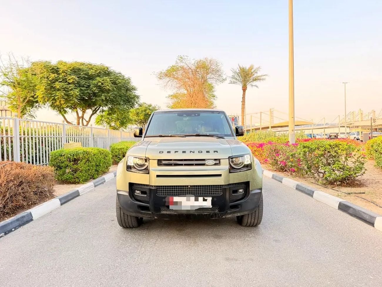 Land Rover Defender 110 HSE GCC Specs