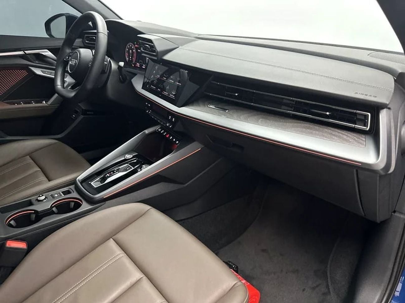 Audi A3 35 TFSI S-LINE 1.4L Sedan 150hp (Ref# 43072)