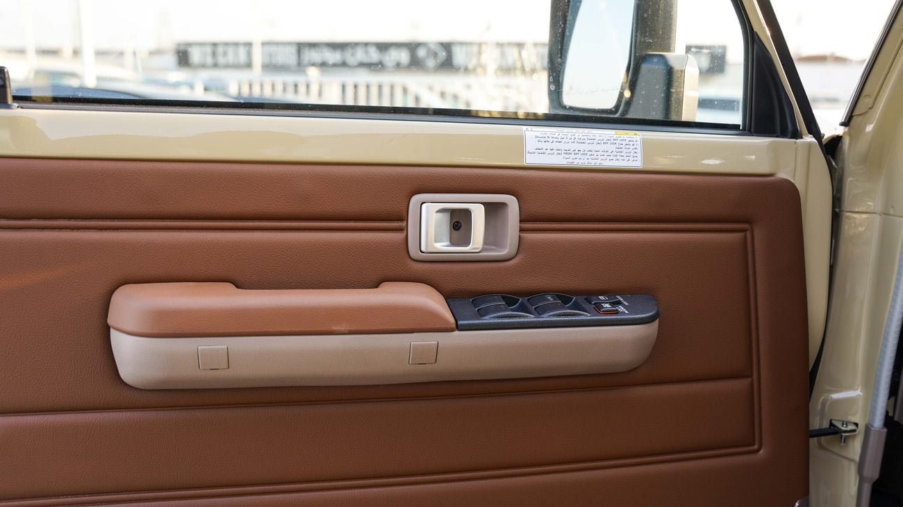Toyota Land Cruiser 70