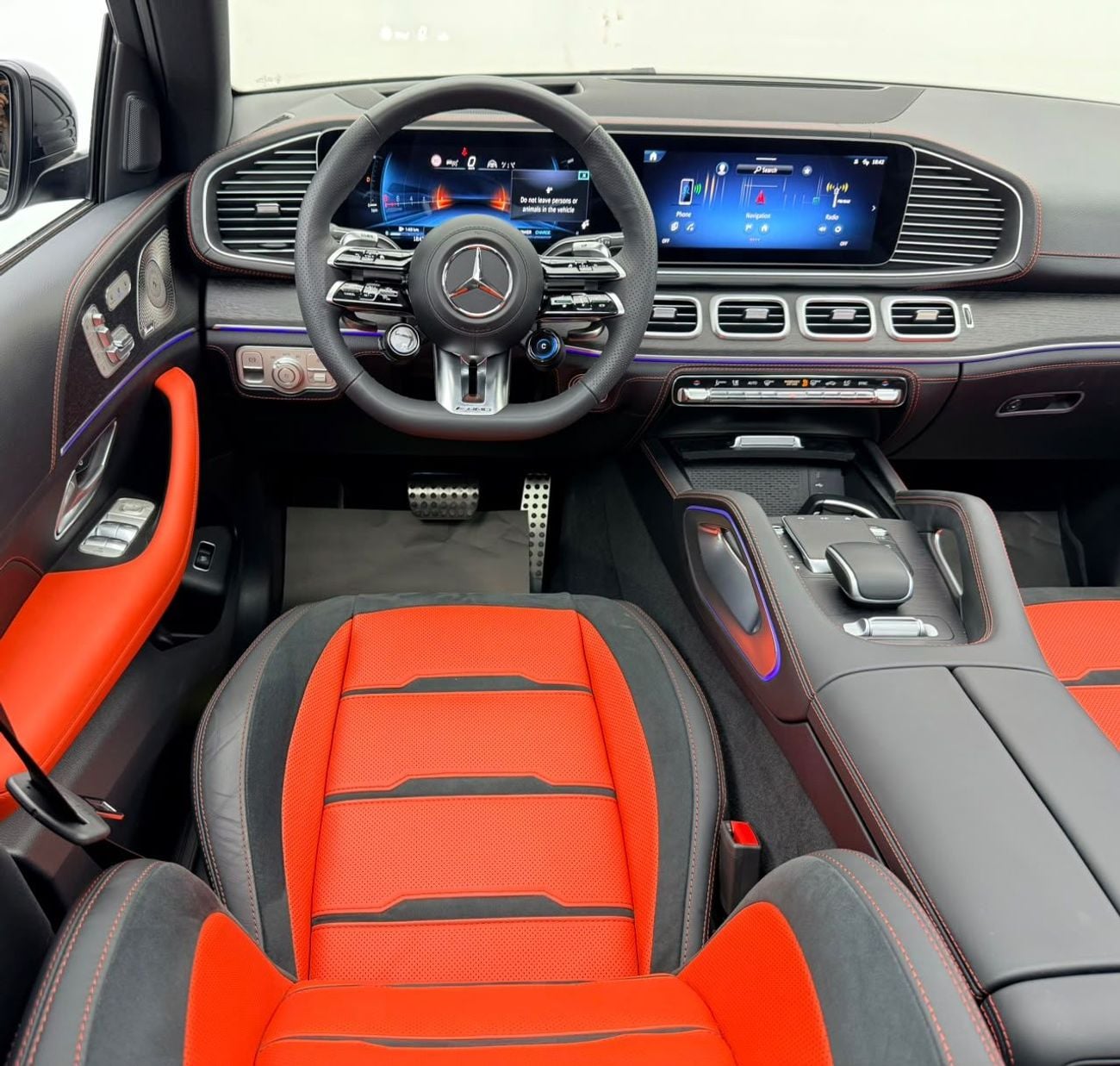 Mercedes Benz GLE53 AMG COUPE 4MATIC+ 2024 Mercedes Benz GLE53 AMG Coupe, 5 Years MB Warranty + Service Pack, Low Km, Fully Loaded, GCC