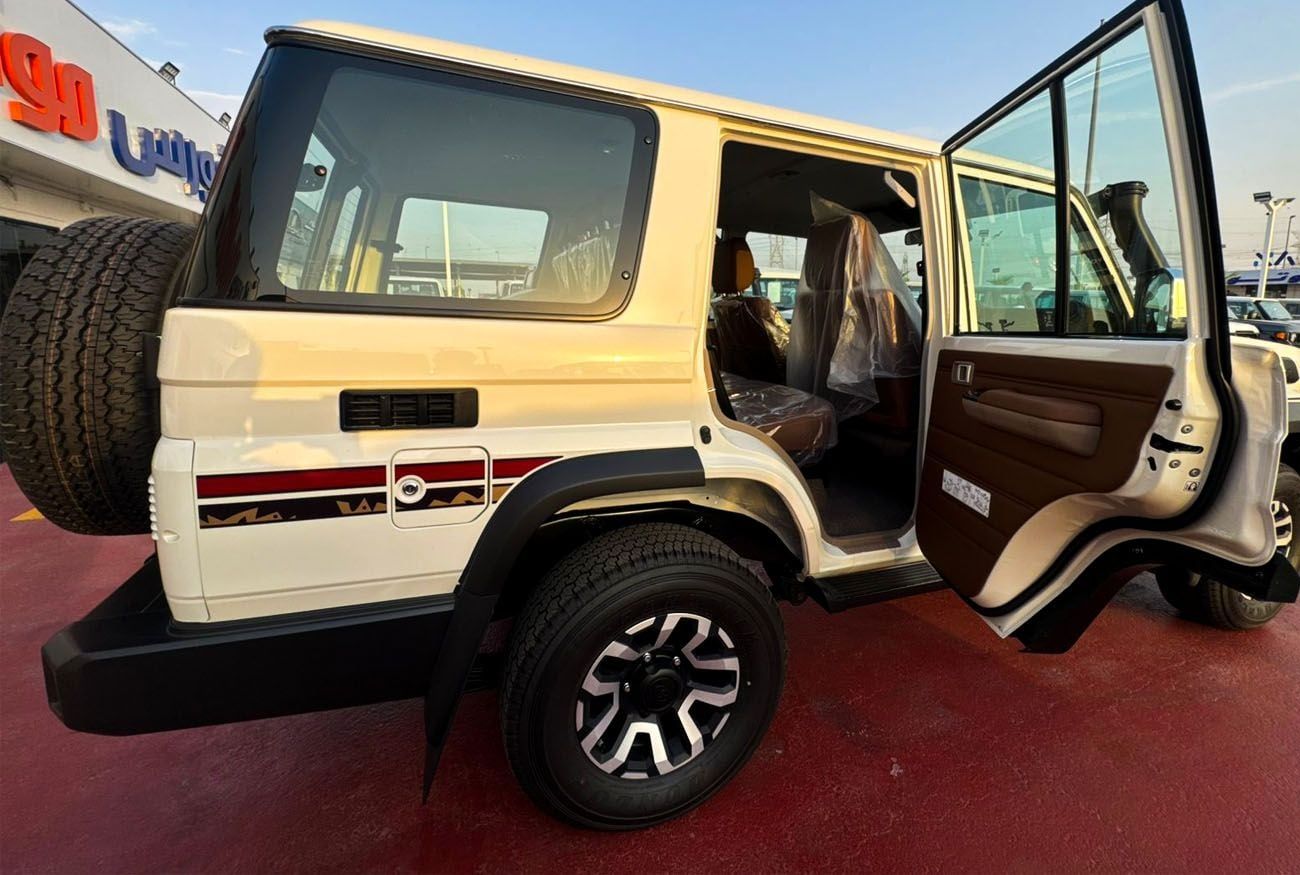 Toyota Land Cruiser 70 LC76 LX
