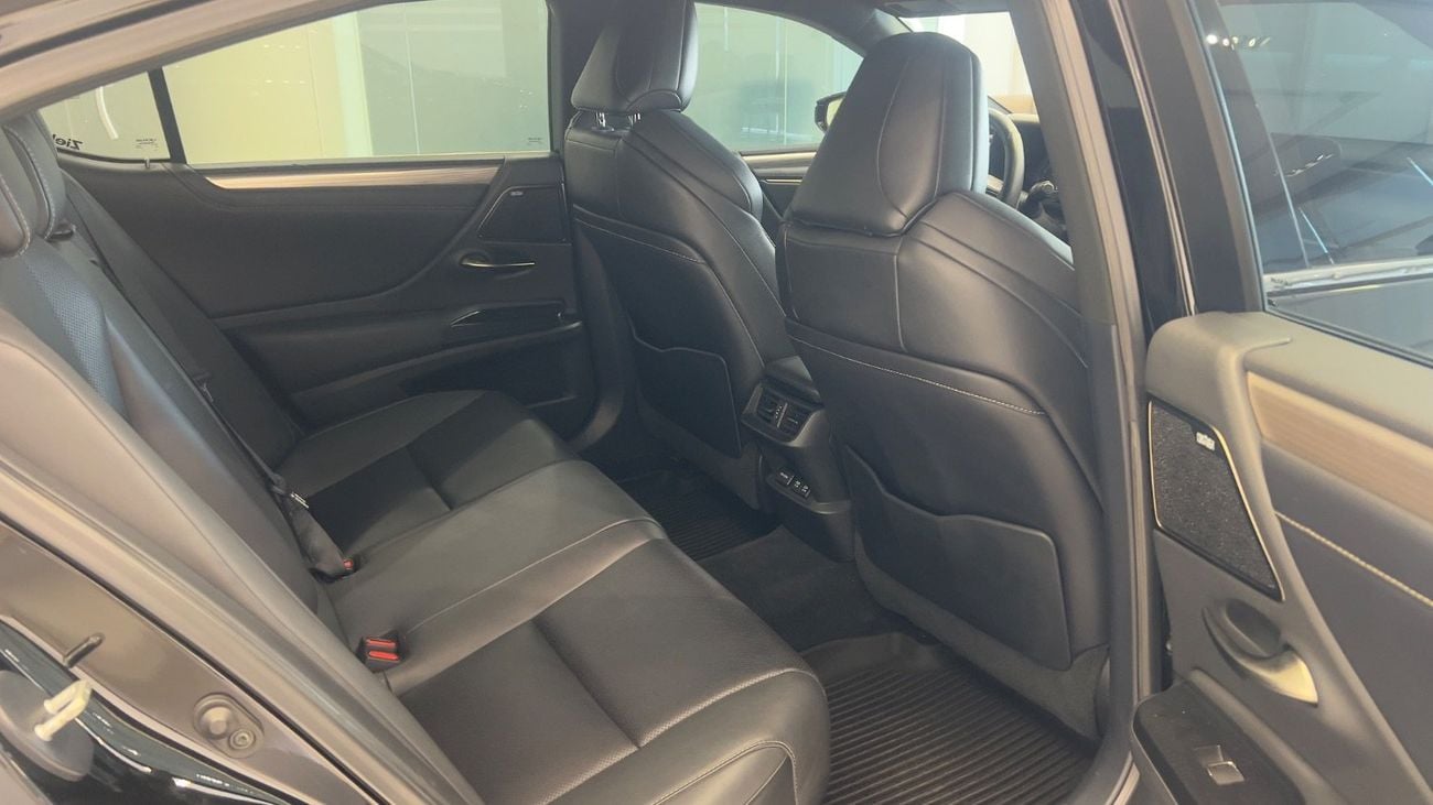 Lexus ES350 F SPORT
