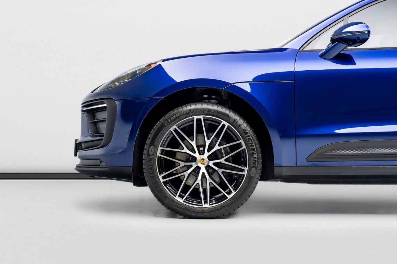 Porsche Macan STANDARD BUY NOW, PAY 2027 | THE BLACKLINE STANDARD | October 2027 Porsche Warranty, Low KMs, GCC