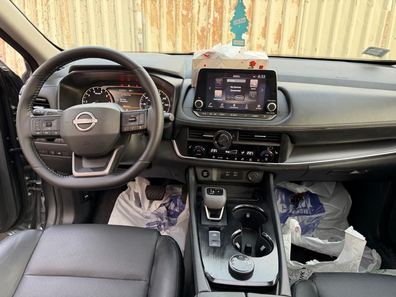 نيسان روج SV