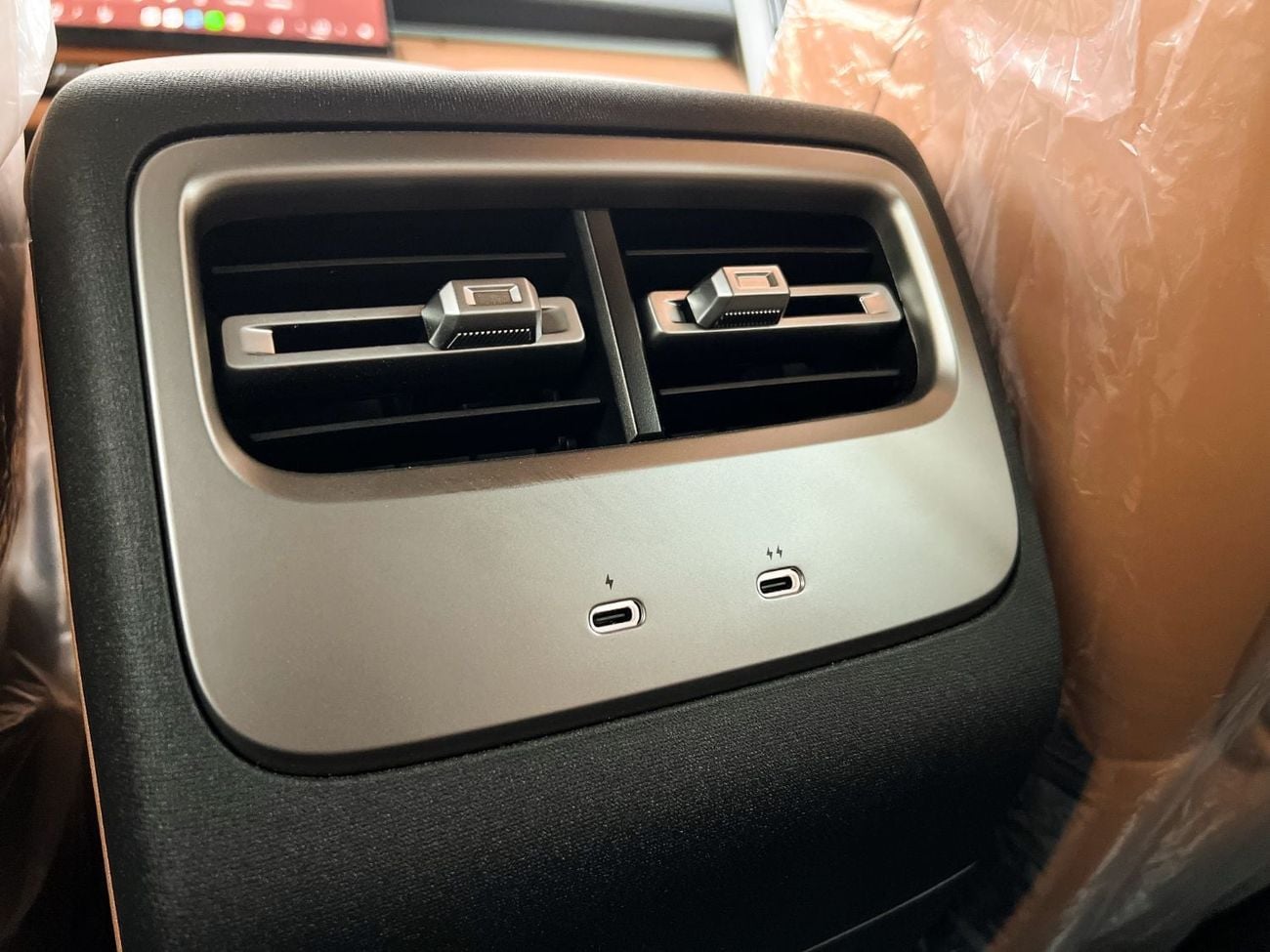 شيري آي كار V27 2027 iCAUR V27 الرائدة 1.5 لتر AWD REEV (تسجيل محلي وتصدير)