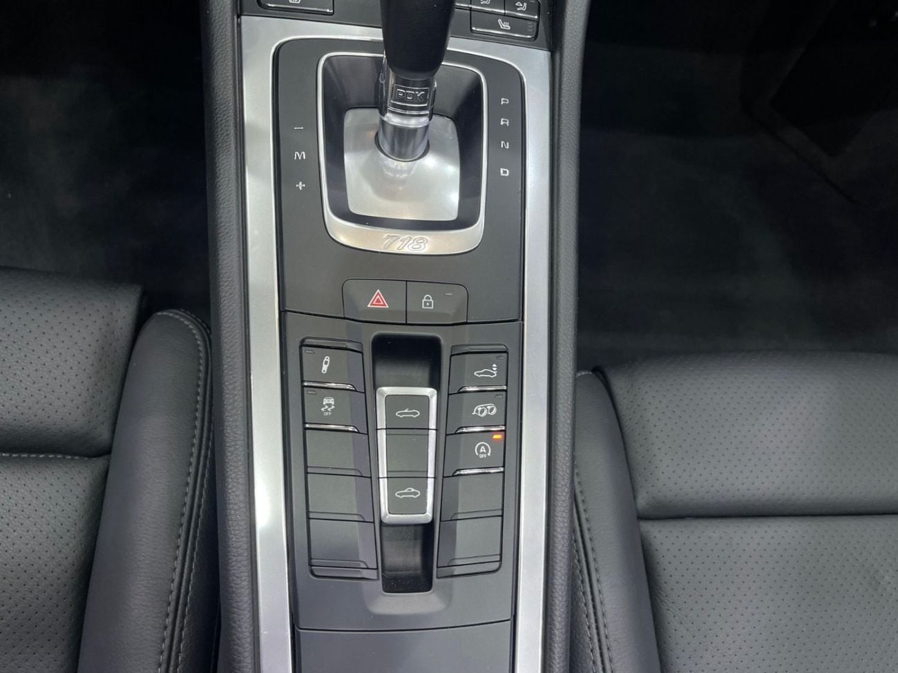 Porsche 718 Boxster STANDARD Std 2.0L A/T