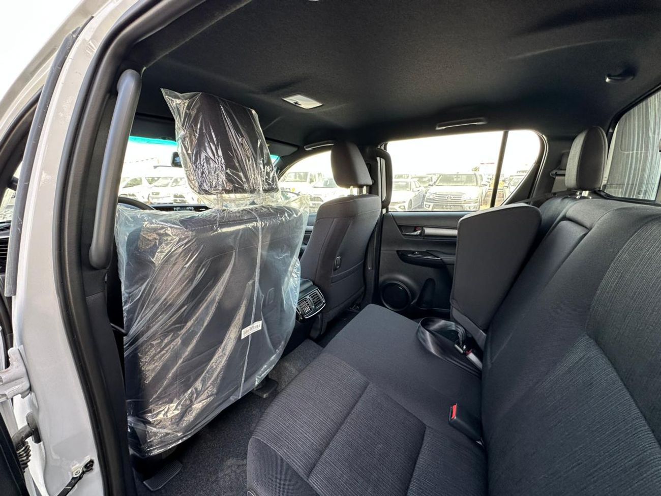 تويوتا هيلوكس 2026 HILUX D/C 4WD 4.0 V A/T EXL WHITE | BLACK