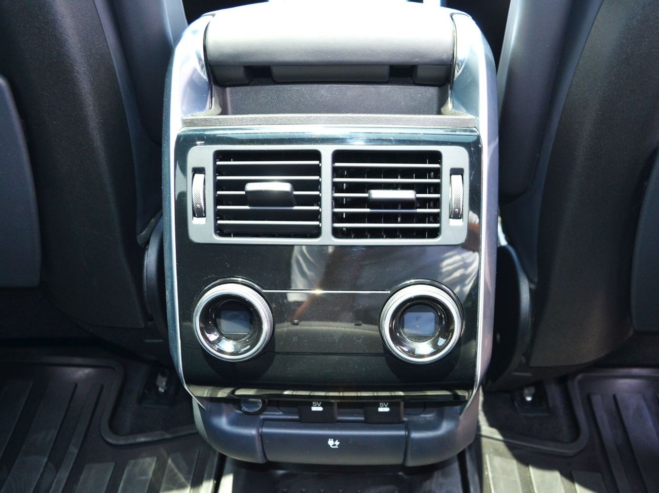 Land Rover Range Rover Sport Range Rover Sport P525 HSE V8 2020 Full option canasdian specs super clean car