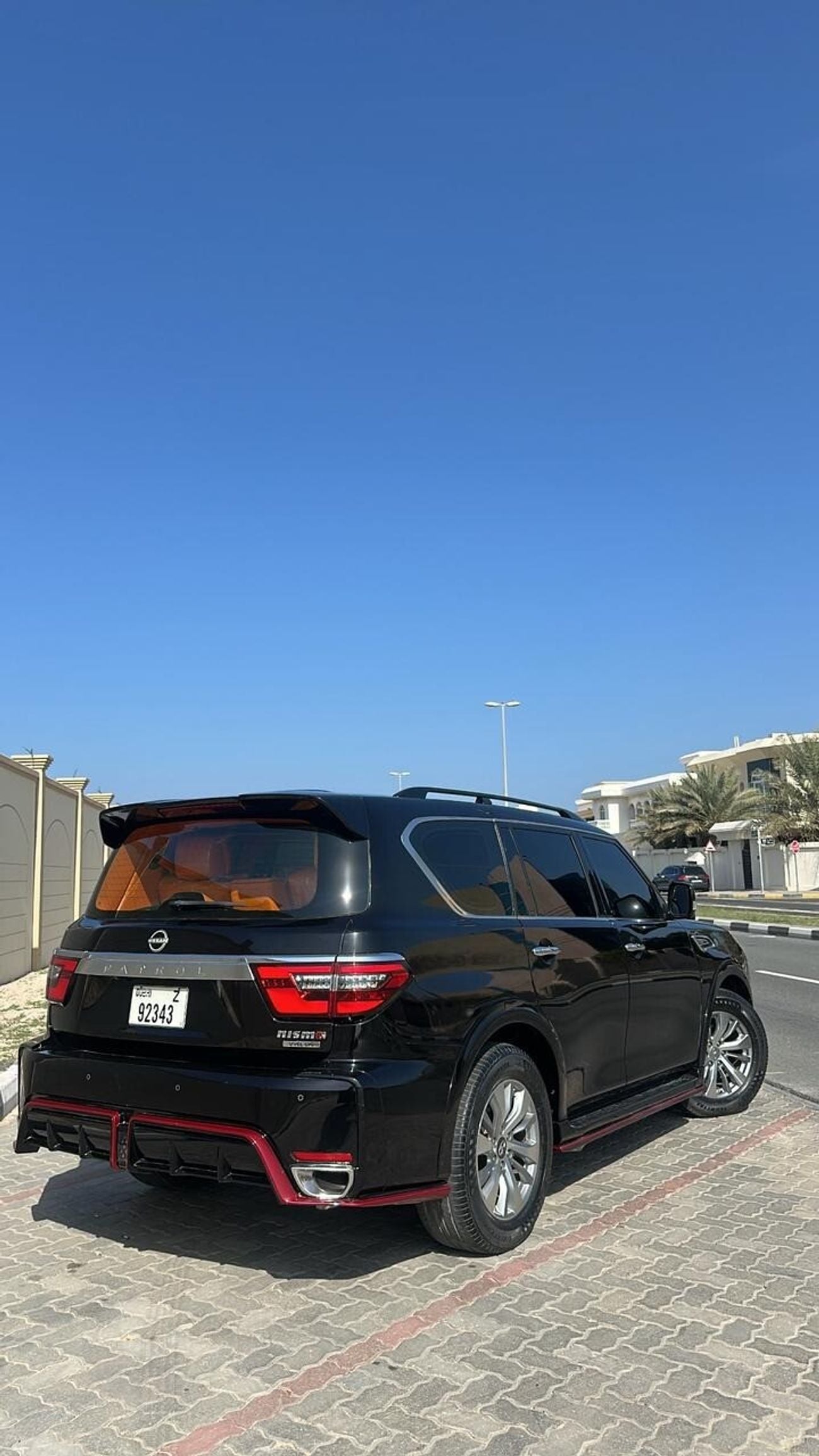 Infiniti QX80 v8