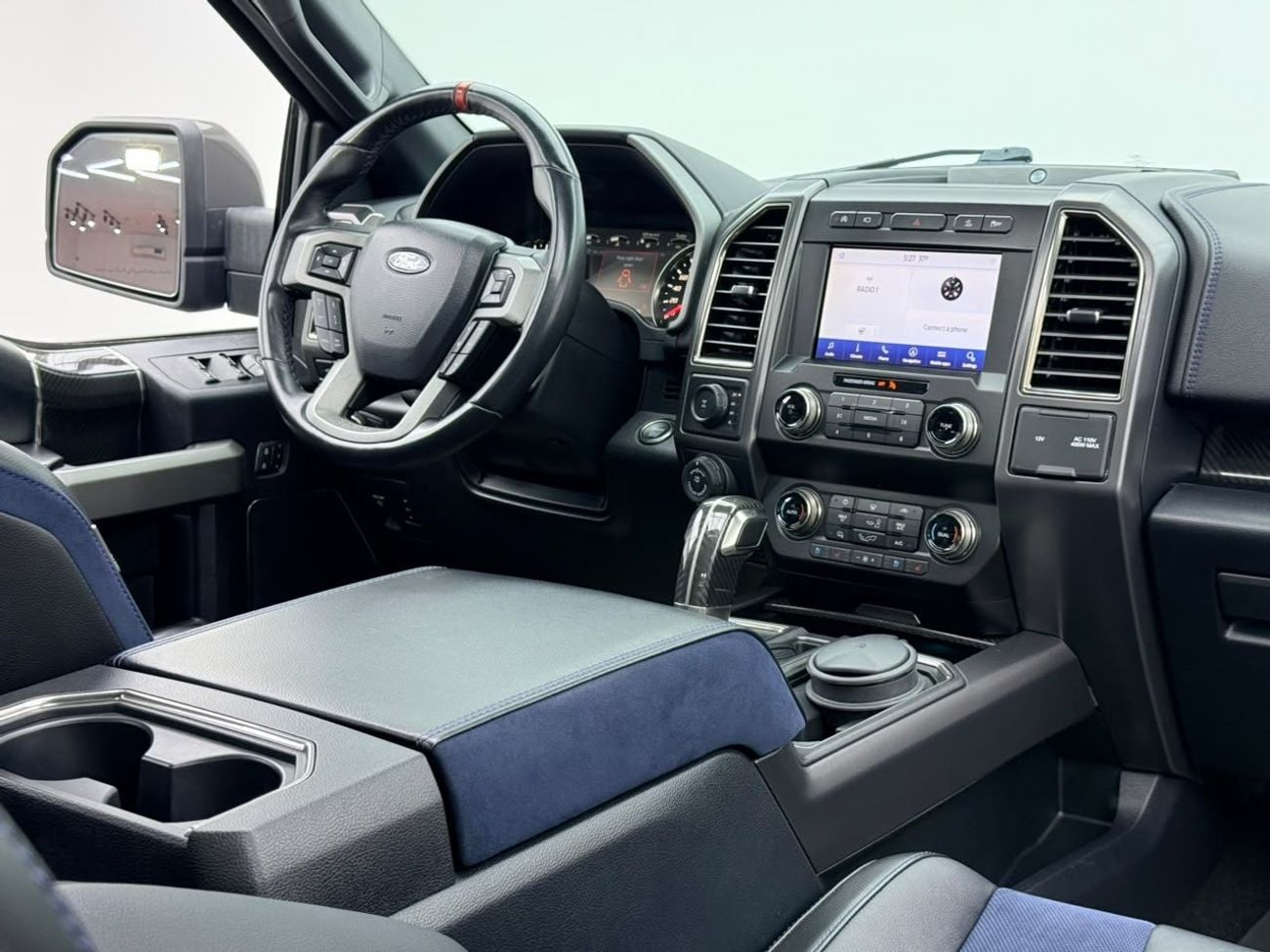 Ford F-150 RAPTOR CREW CAB MID 2020 Ford F150 Raptor, Warranty, Full Service History, Carbon Fiber Interior, Fully Loaded, GCC