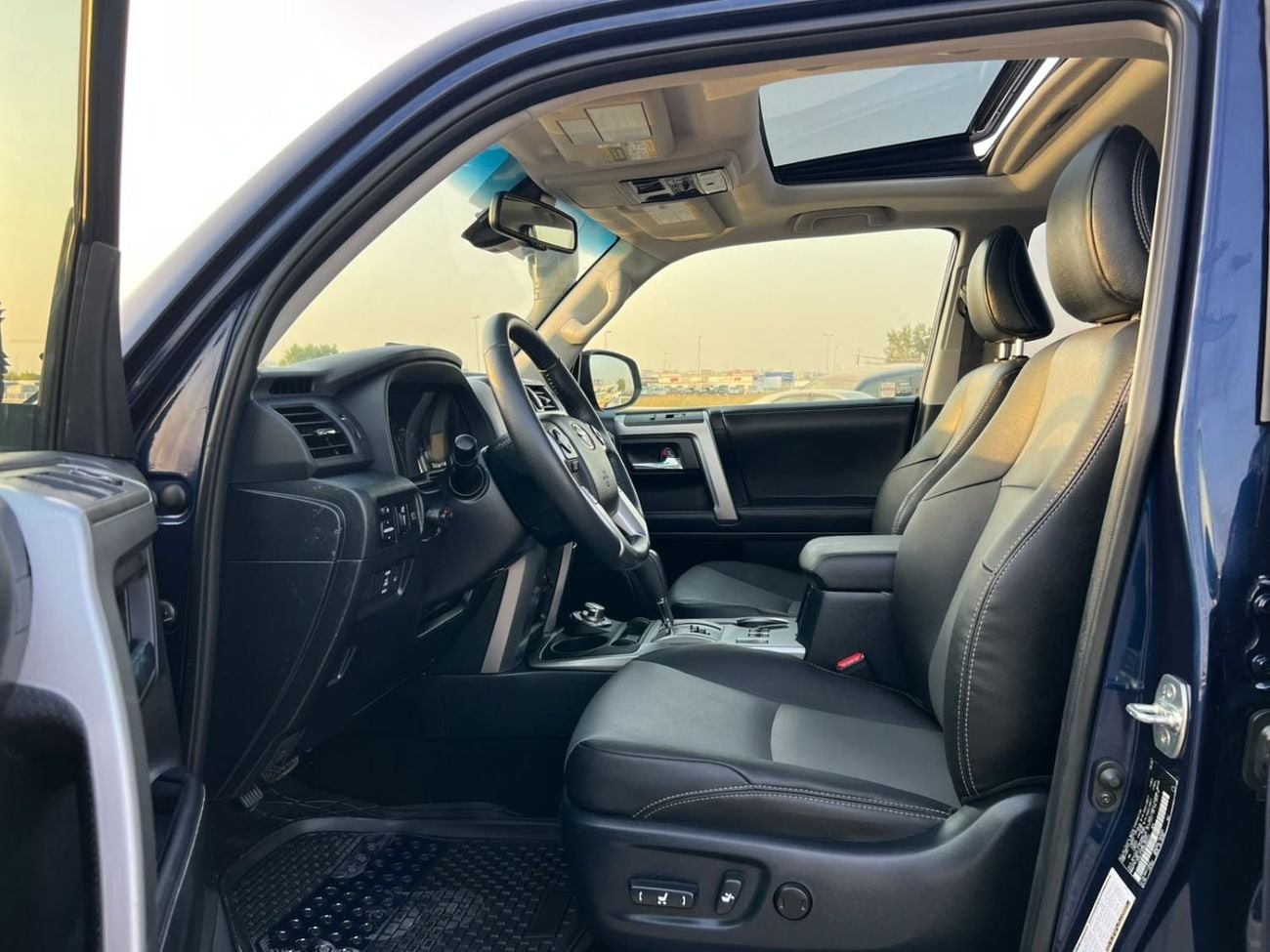 Toyota 4Runner TRD Off-Road 2024 Model 4x4 , Sunroof and Original leather seats