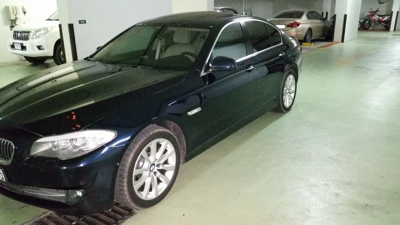 BMW 528i EXECUTIVE