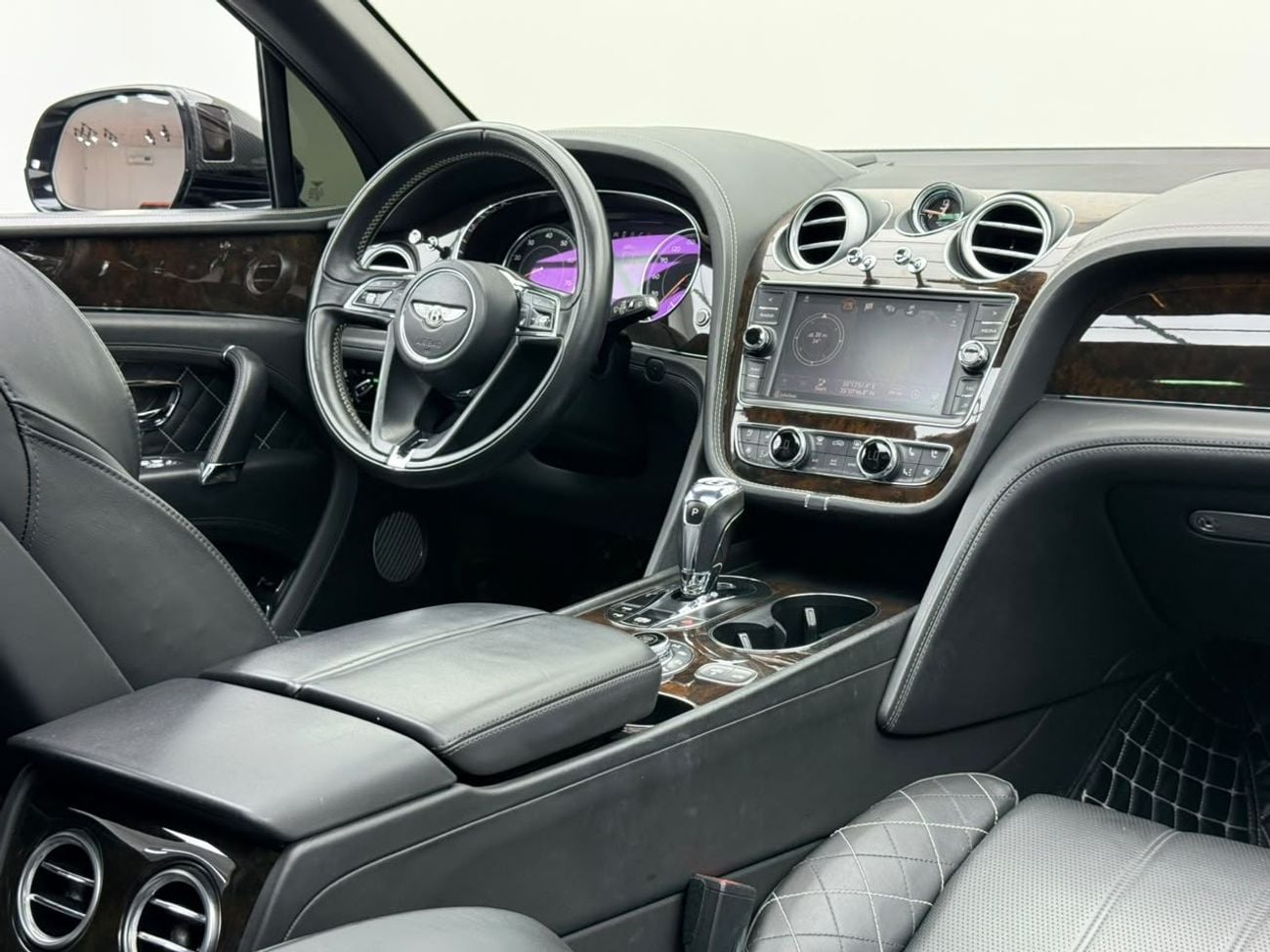 Bentley Bentayga FIRST EDITION 2017 Bentley Bentayga, Full Service History, Night Vision, Fully Loaded, Excellent Condition, Euro