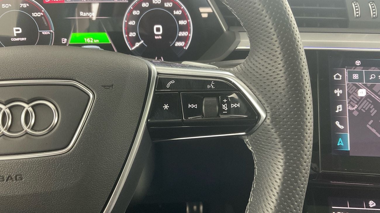 Audi Q8 55 TFSI PROGRESS | Guaranteed Warranty | 0 Down Payment