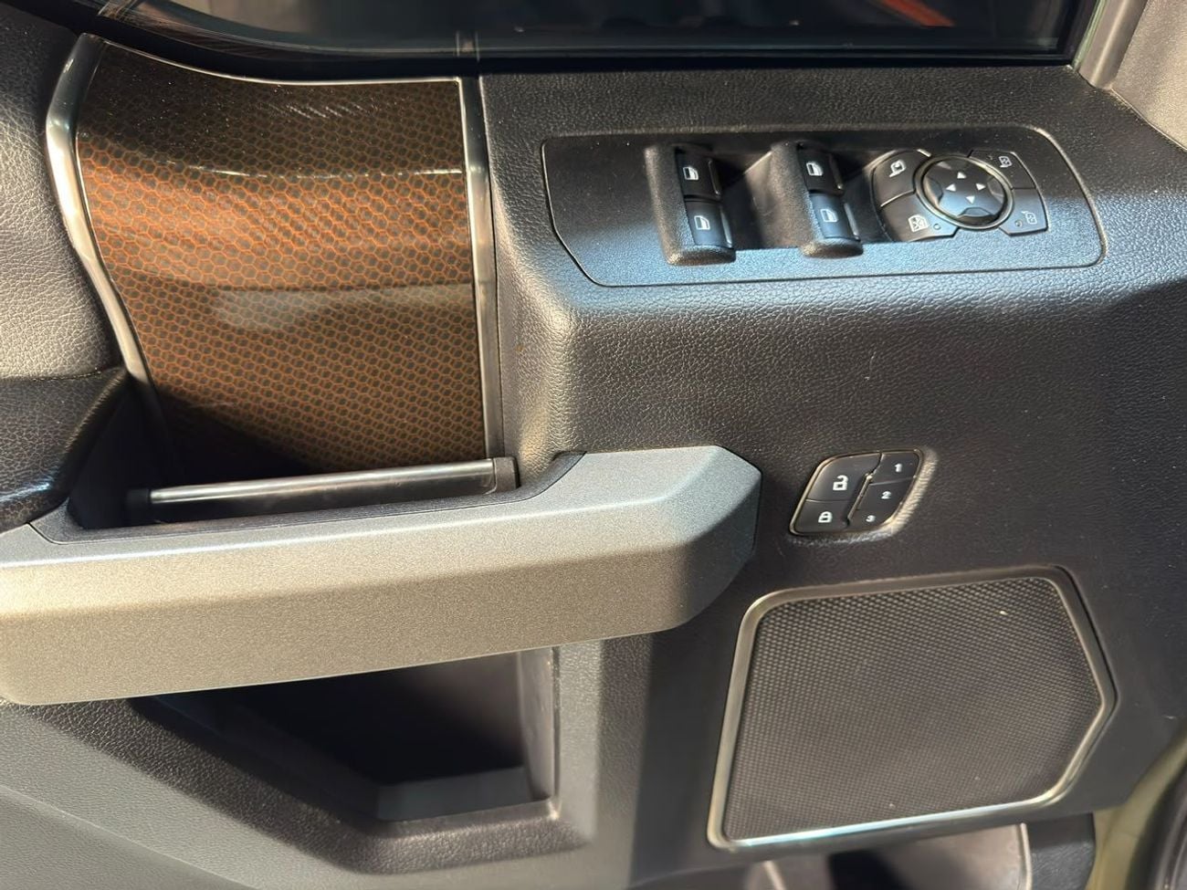 فورد F 150 رابتور سوبر كاب مواصفات دول مجلس التعاون الخليجي | محرك EcoBoost سعة 3.5 لتر V6
