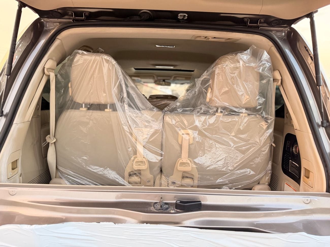 Toyota Land Cruiser GXR 2018 Upgrade 2024 V6 Full Option Petrol