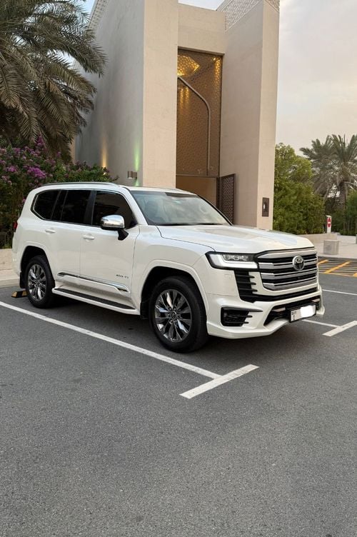 تويوتا لاند كروزر VXR