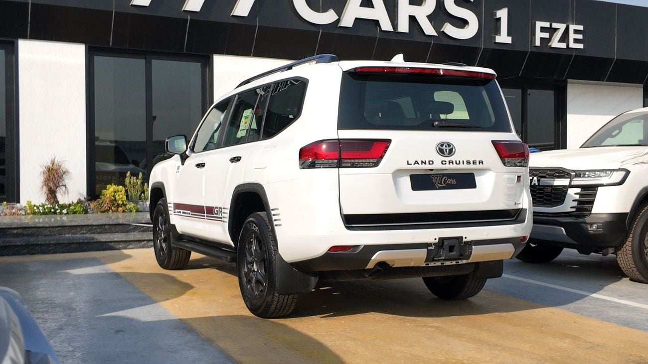 تويوتا لاند كروزر GR SPORT Hybrid