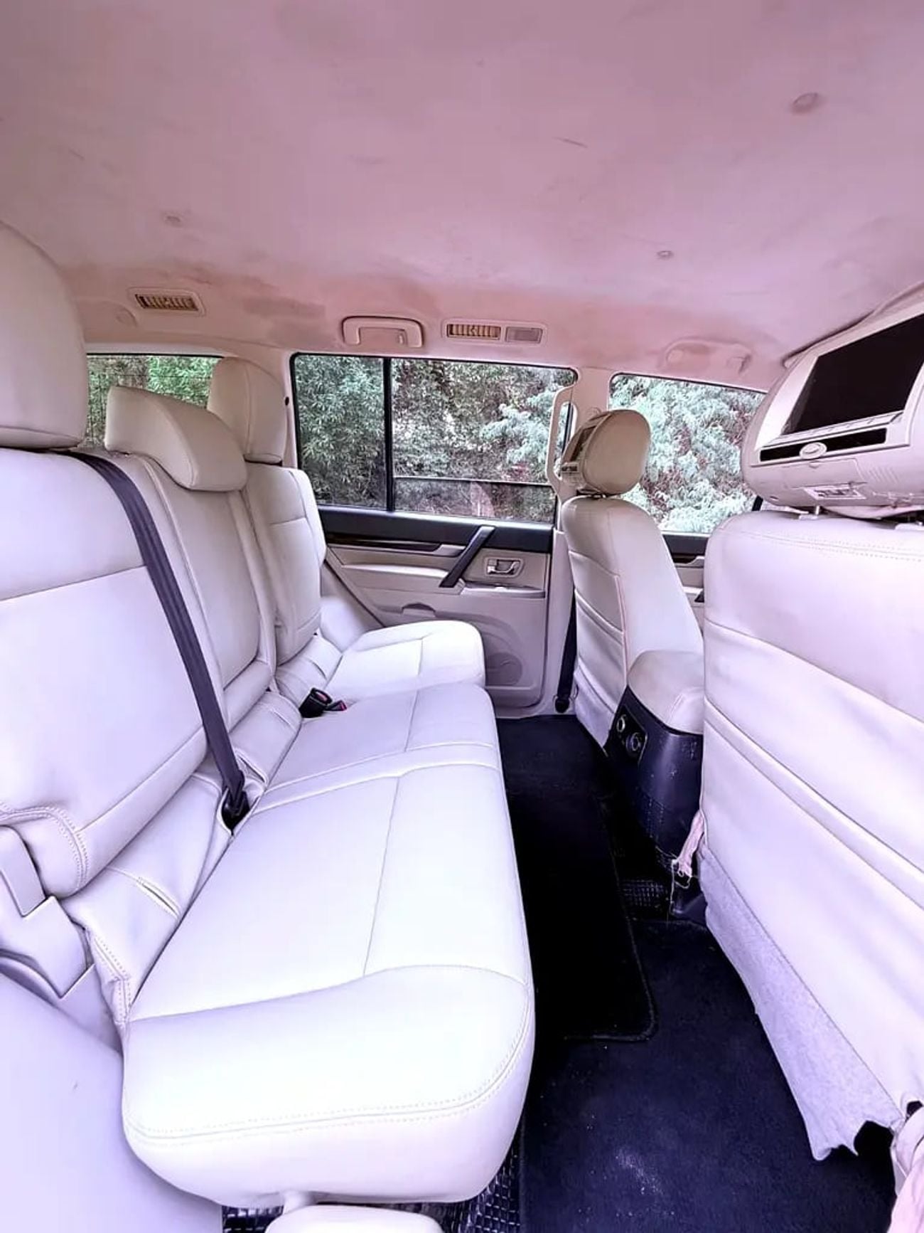 Mitsubishi Pajero GLS GCC Specs