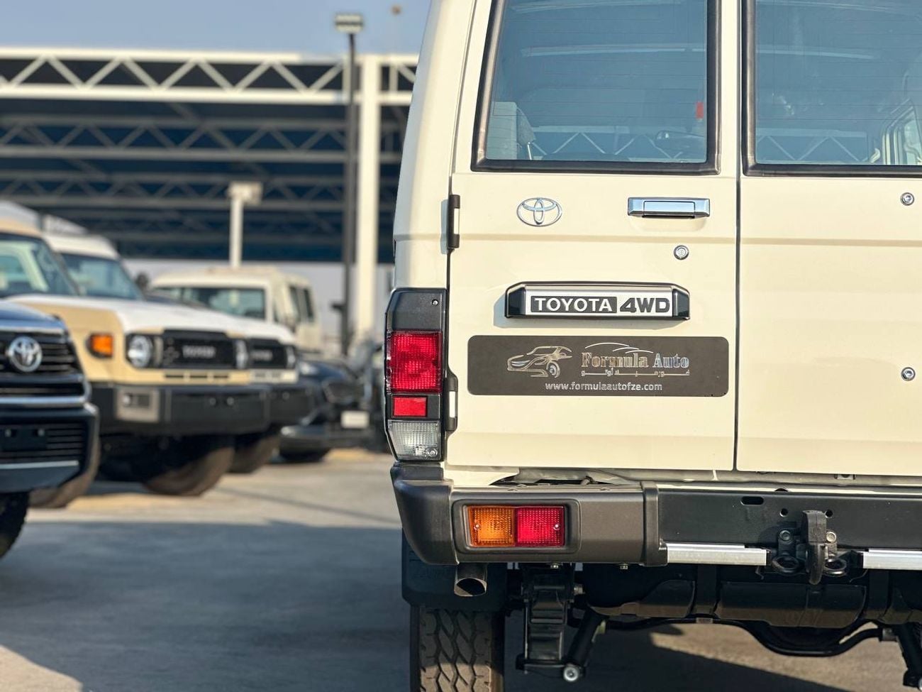 تويوتا لاند كروزر 70 LC 78 2.8L DSL M/T