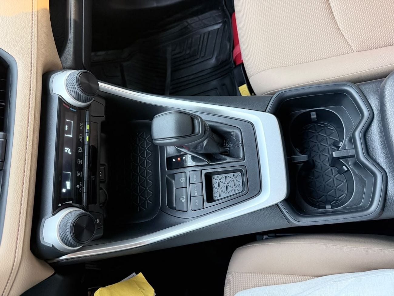 Toyota RAV4 EX RAV4 GCC 2023 model mid option