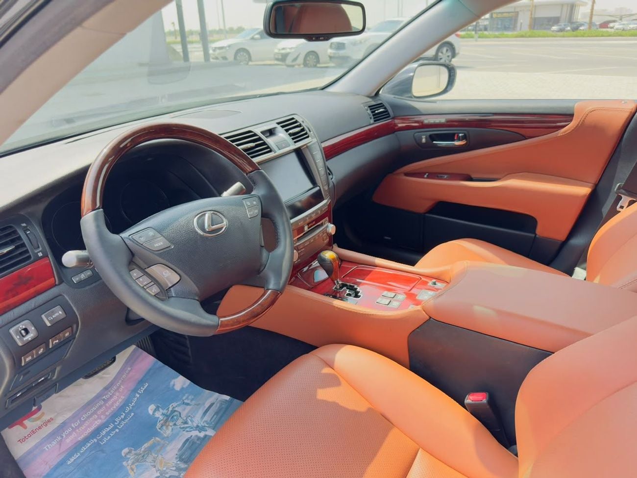 لكزس LS 460 SWB