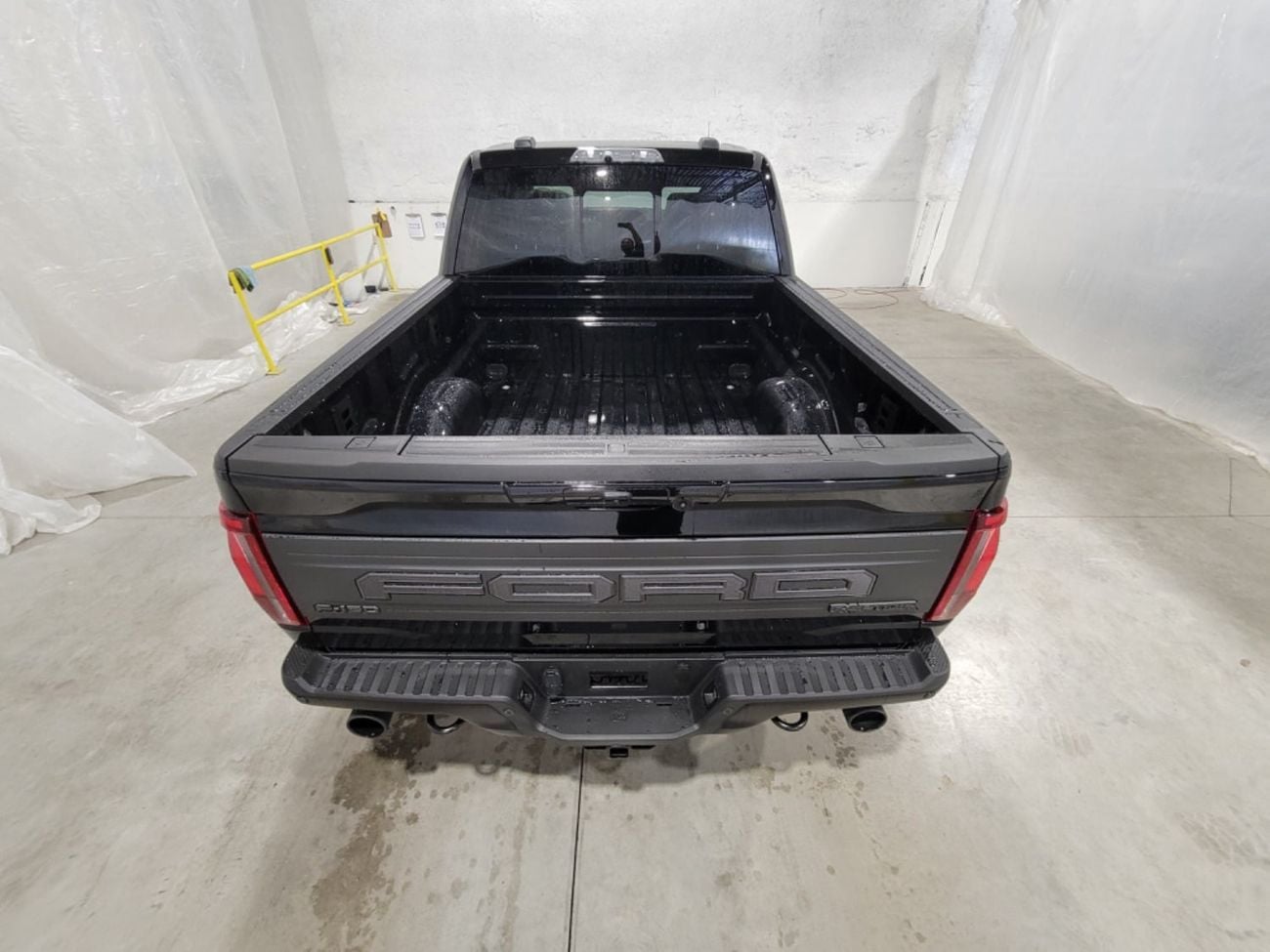 فورد F 150 PLATINUM سيارة جديدة سوبر كرو بمحرك V6 سعة 3.5 لتر
