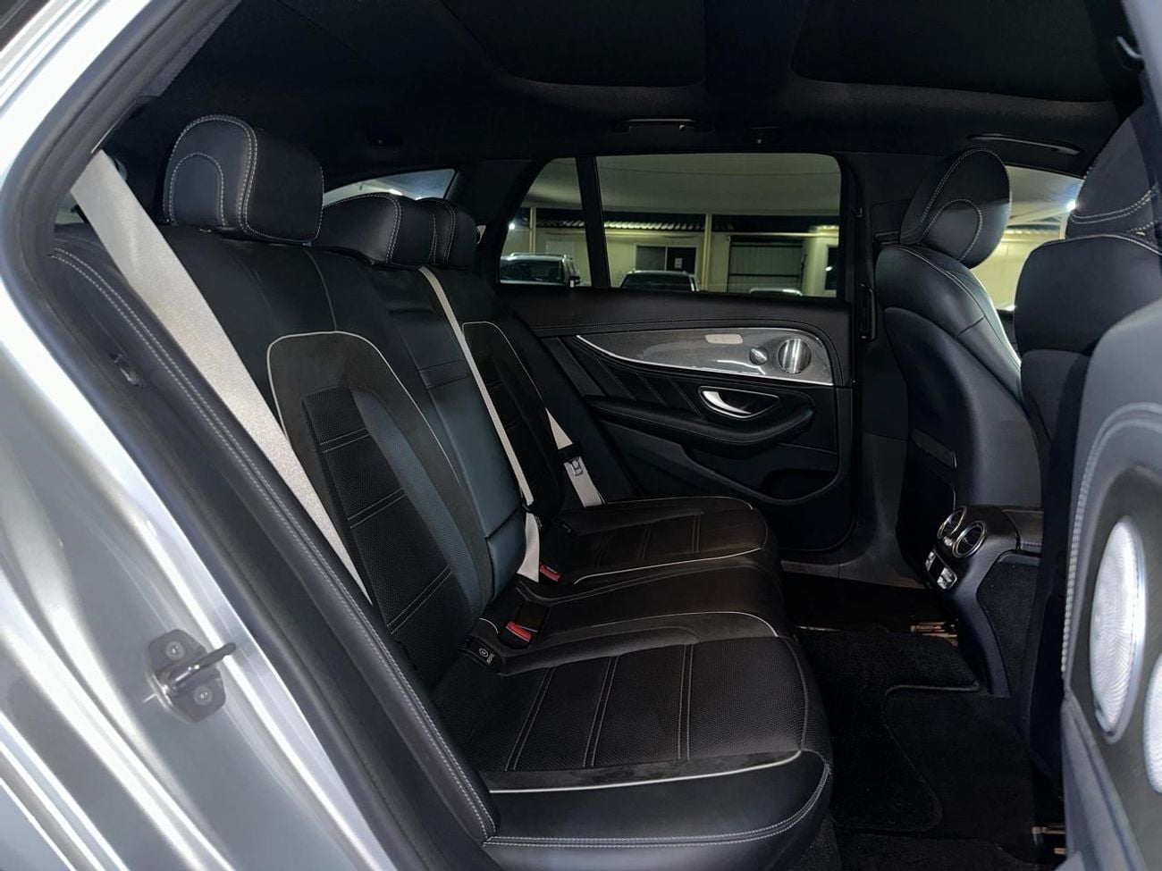 Mercedes Benz E63 AMG S | FULL SERVICE HISTORY | PANORAMIC ROOF | BURMESTER SOUND