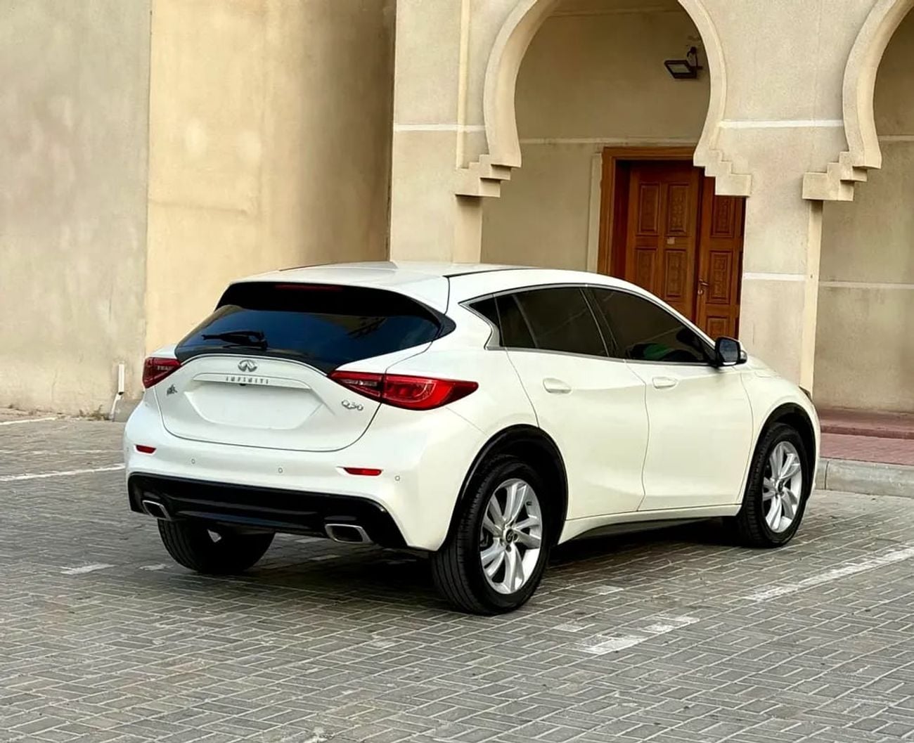 إنفينيتي Q 30 GCC Specs | Compact Luxury Hatchback