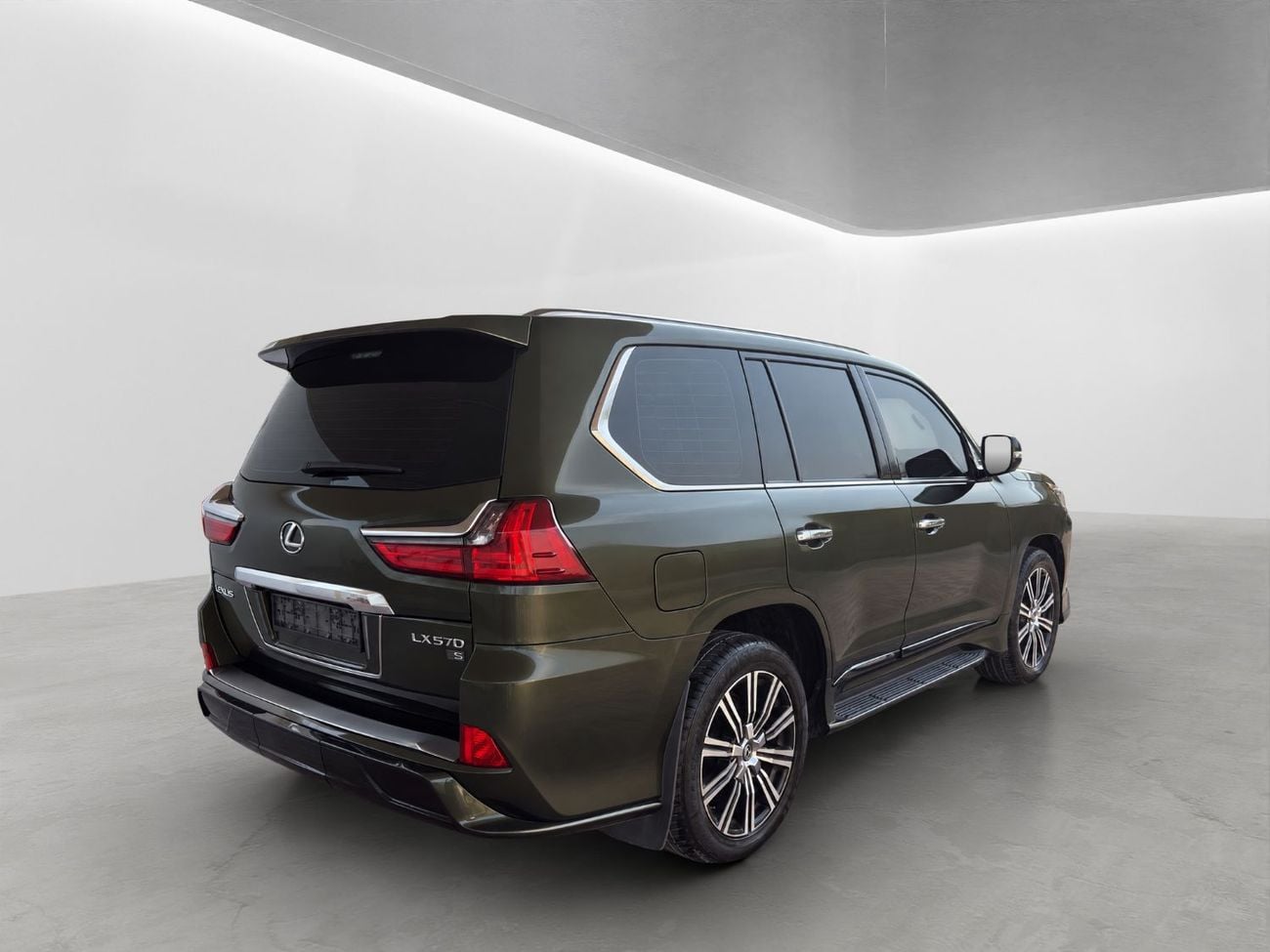 Lexus LX570 SIGNATURE **2021 Lexus LX570 S | VIP Owned | V8 | Olive Green / Tan | Soft-Close Doors**
