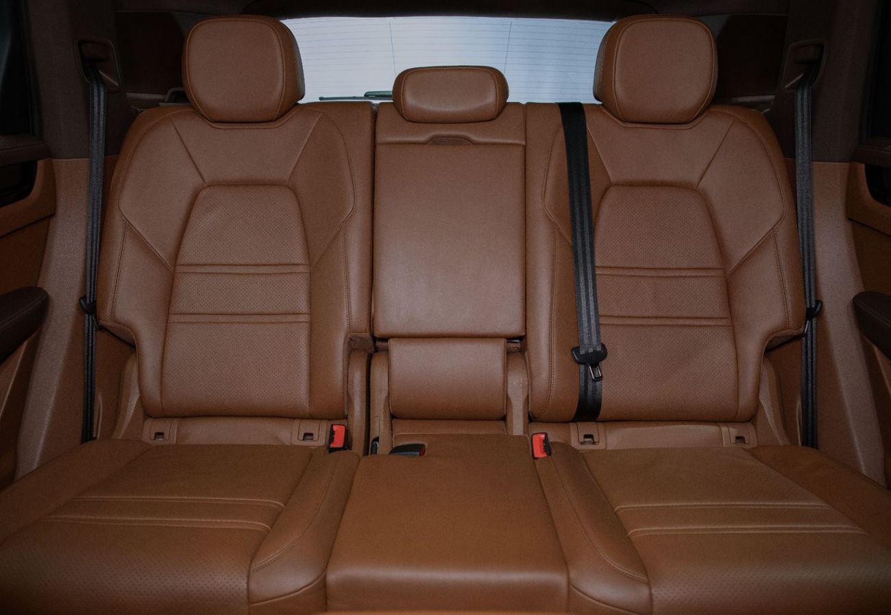 Porsche Cayenne STANDARD