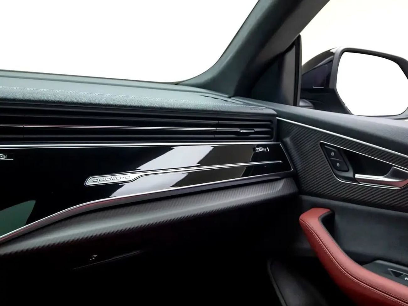 Audi SQ8 GCC Spec | Dealer Warranty and Service Contract