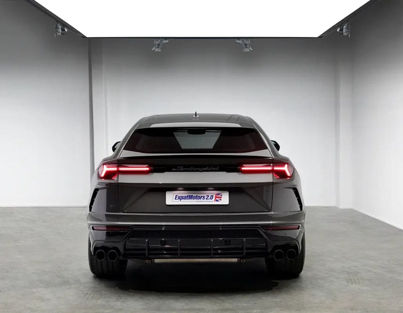 Lamborghini Urus STANDARD Massive Specification • Warranty + Service Contract • FDSH • GCC
