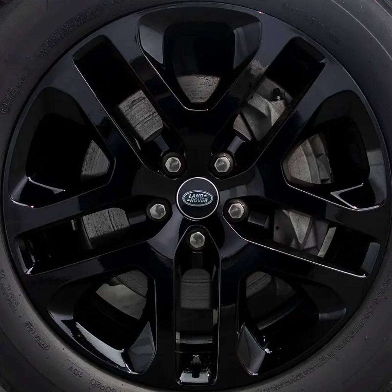 لاند روفر ديفندر Warranty until • FDSH • GCC Spec