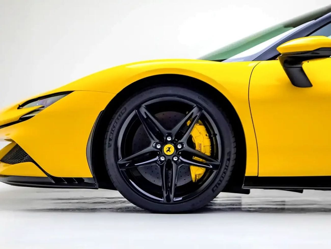فيراري SF90 ستراديل Assetto Fiorano | With Service Contract