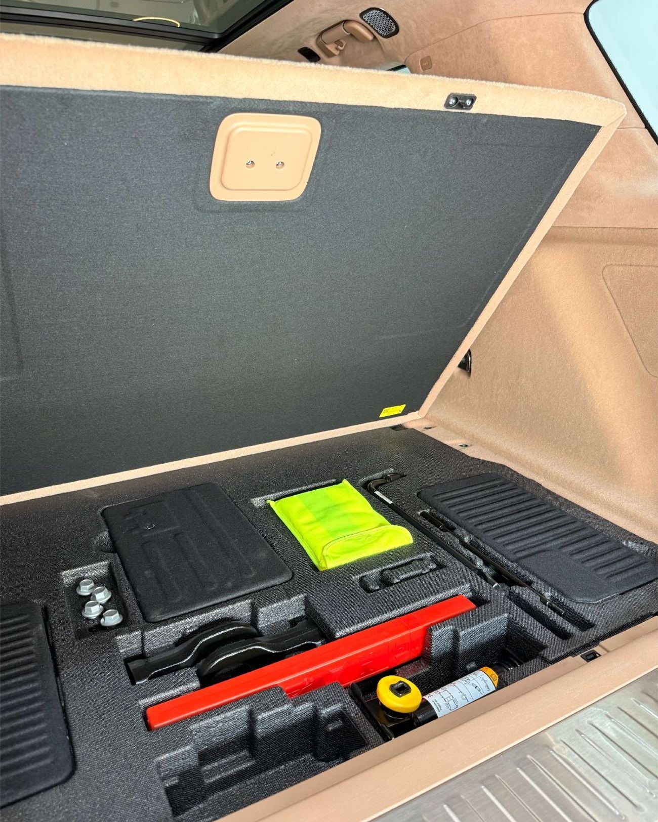 Dongfeng M Hero M817