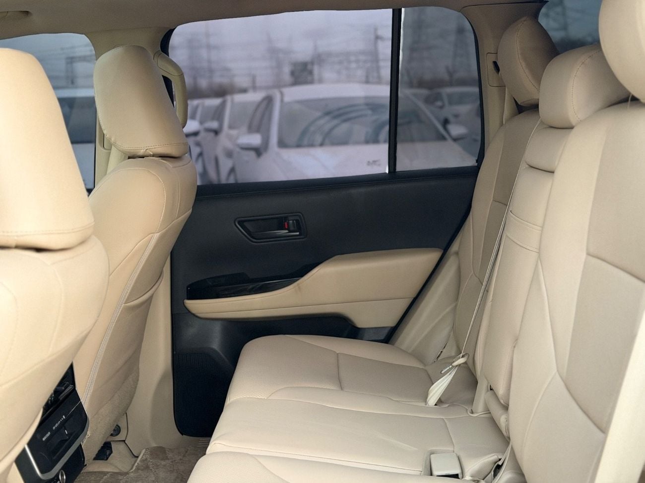 Toyota Land Cruiser GXR 2022 Diesel 3.3L Twin turbo Pull Option